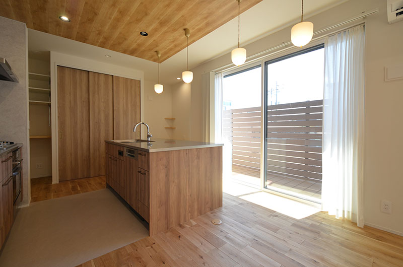 視線をほどよく遮るプライバシーの工夫