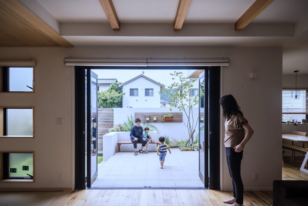 こんな家に住みたい！がカタチになった、ガーデンリビングのある家