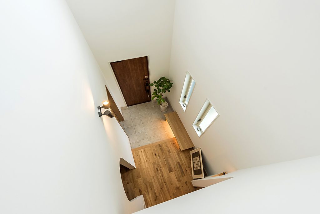 部屋に合った照明器具を選ぼう！ 廊下、玄関編