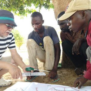 持続可能な農業が若者の流出を食い止める　セネガルで作る「畑の教科書」
