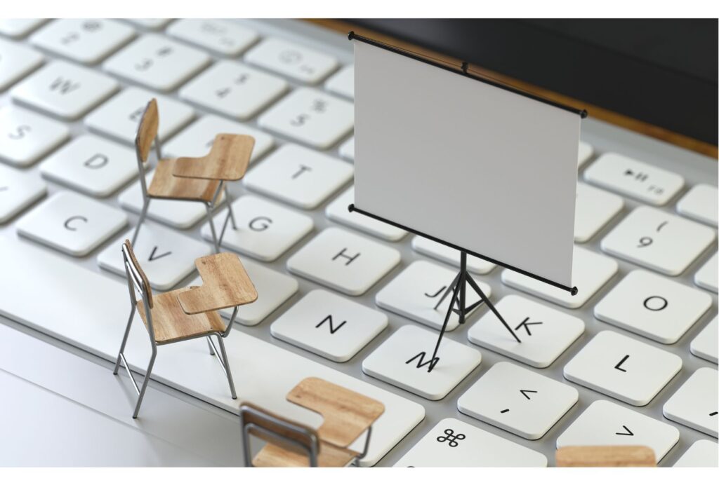 出張研修に伴う事務所不在のお知らせ